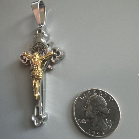 Stainless Steel Saint St. Benedict Crucifix Cross Pendants Necklace INRI Chain - Picture 3 of 6